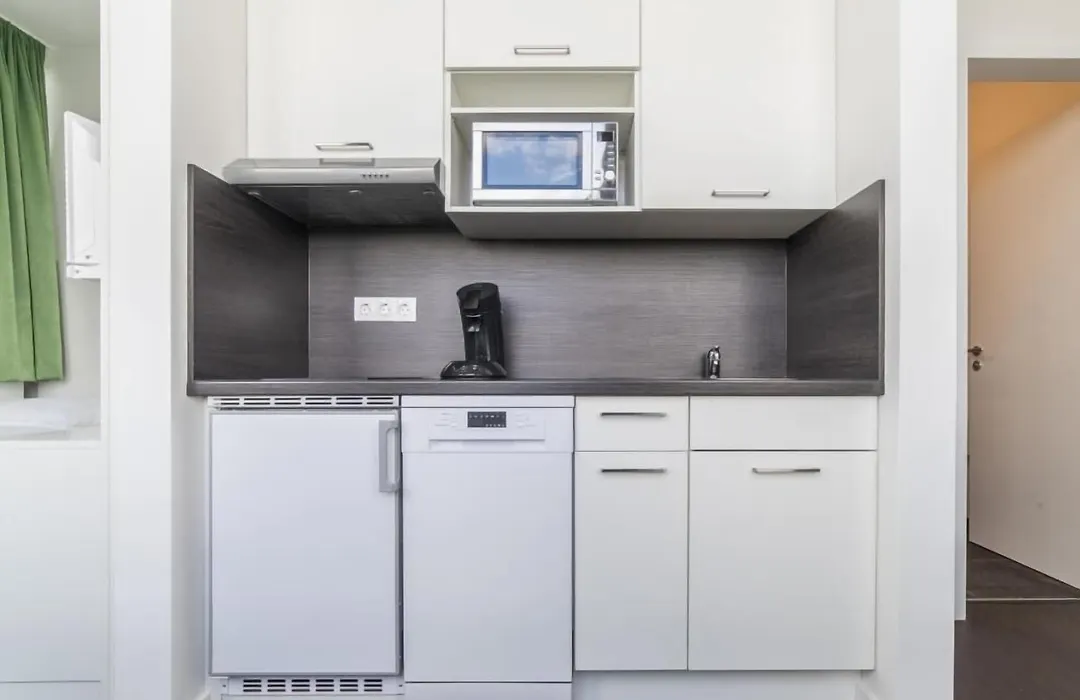 Apartmenthaus International-1
